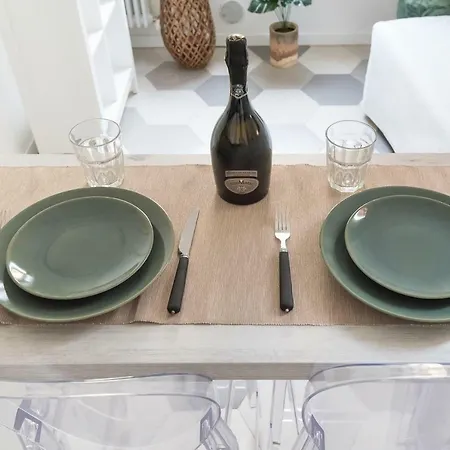 Mini Design Apt In San Mamolo Bologna