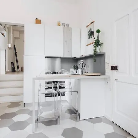 Apartment Mini Design Apt In San Mamolo *