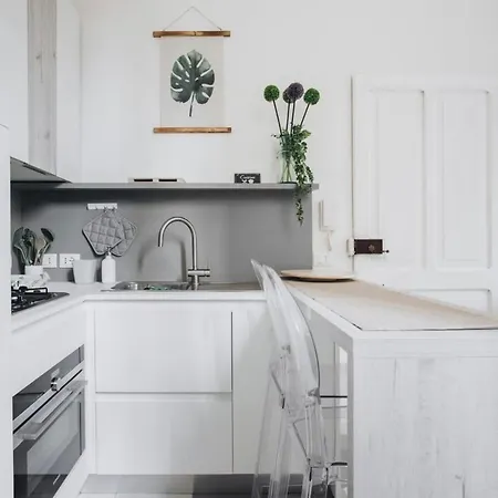 Mini Design Apt In San Mamolo
